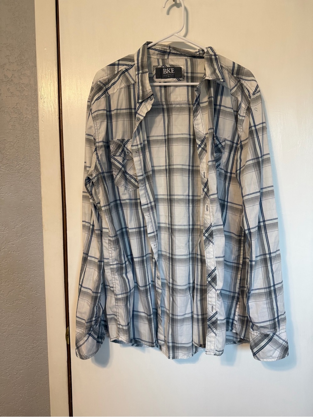 BKE Plaid Button-Up Shirt - White, Navy & Gray